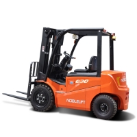 FE4P30/35Q四支點(diǎn)鋰電平衡重叉車(chē)，諾力電動(dòng)叉車(chē)